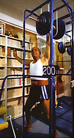 Sri Chinmoy's 200lb lift