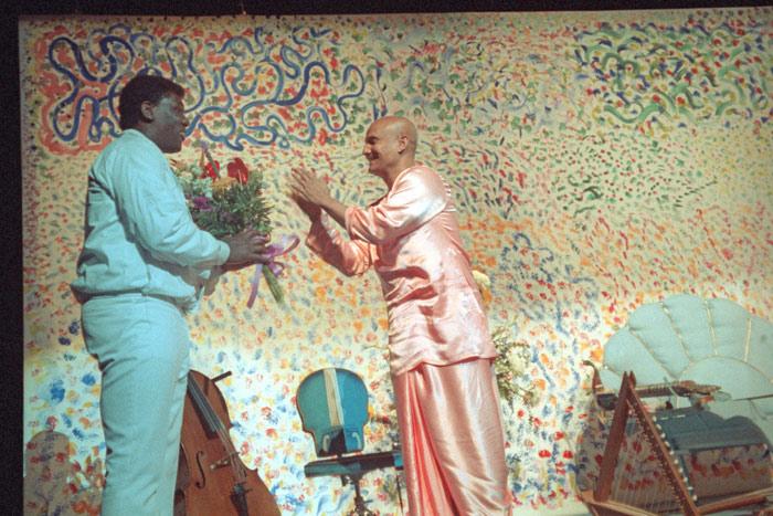 sri-chinmoy-avery-fischer-concert