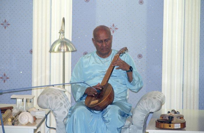 sri-chinmoy