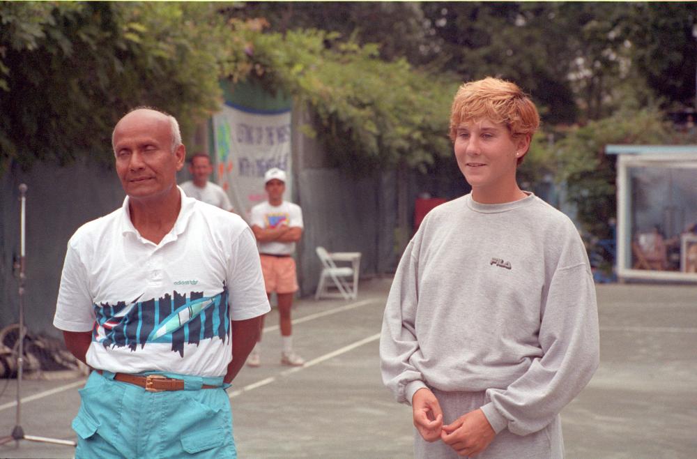 Sri Chinmoy with Monica Seles. Photo: Maral