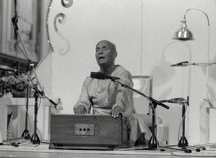 sri-chinmoy
