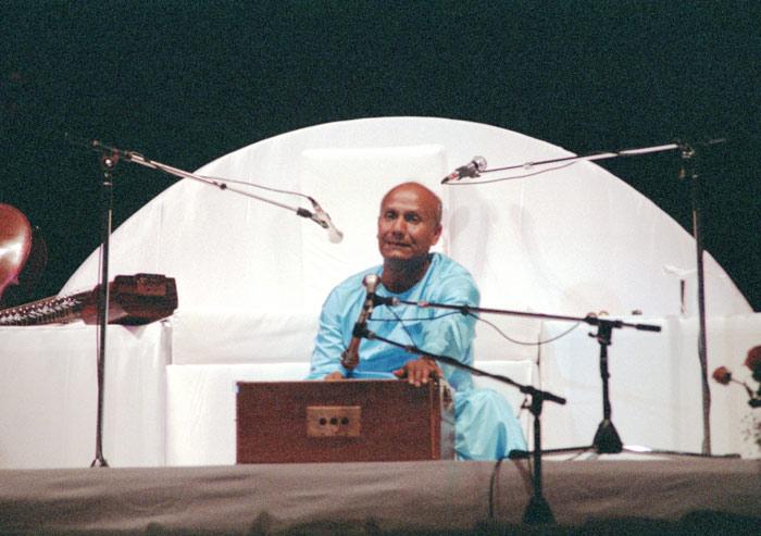 sri-chinmoy-paris